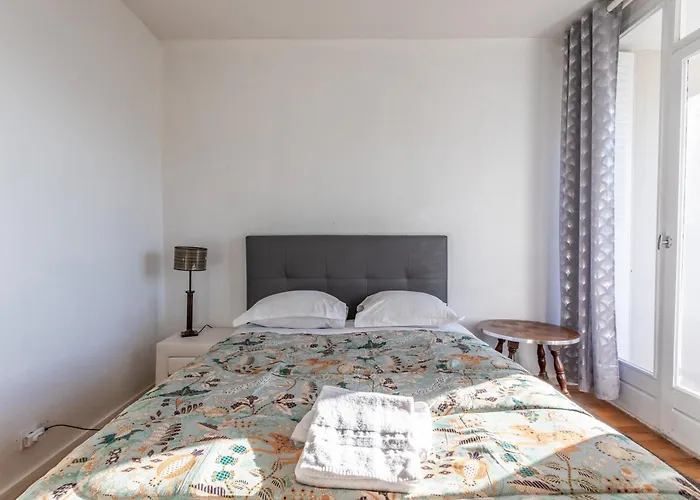 Entre Et Nature - Les Hauts De Avec Garage Gratuit アパート